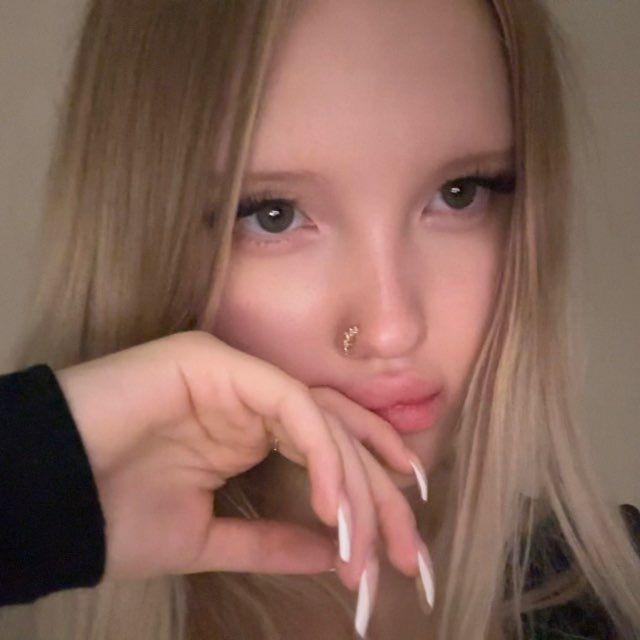 Shizukesaaa avatar