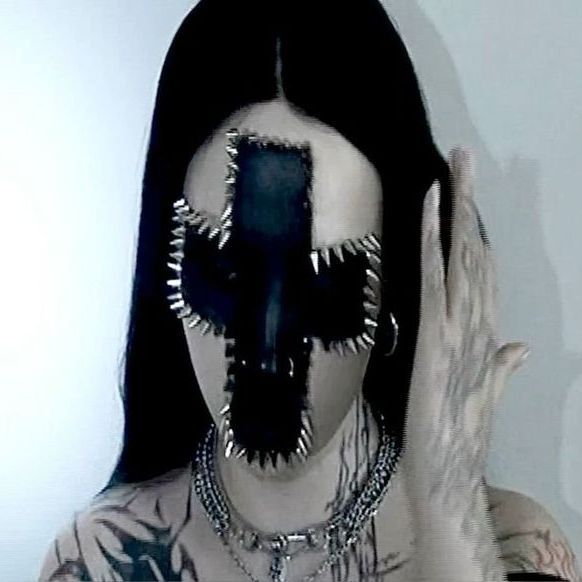 kurotsukiama