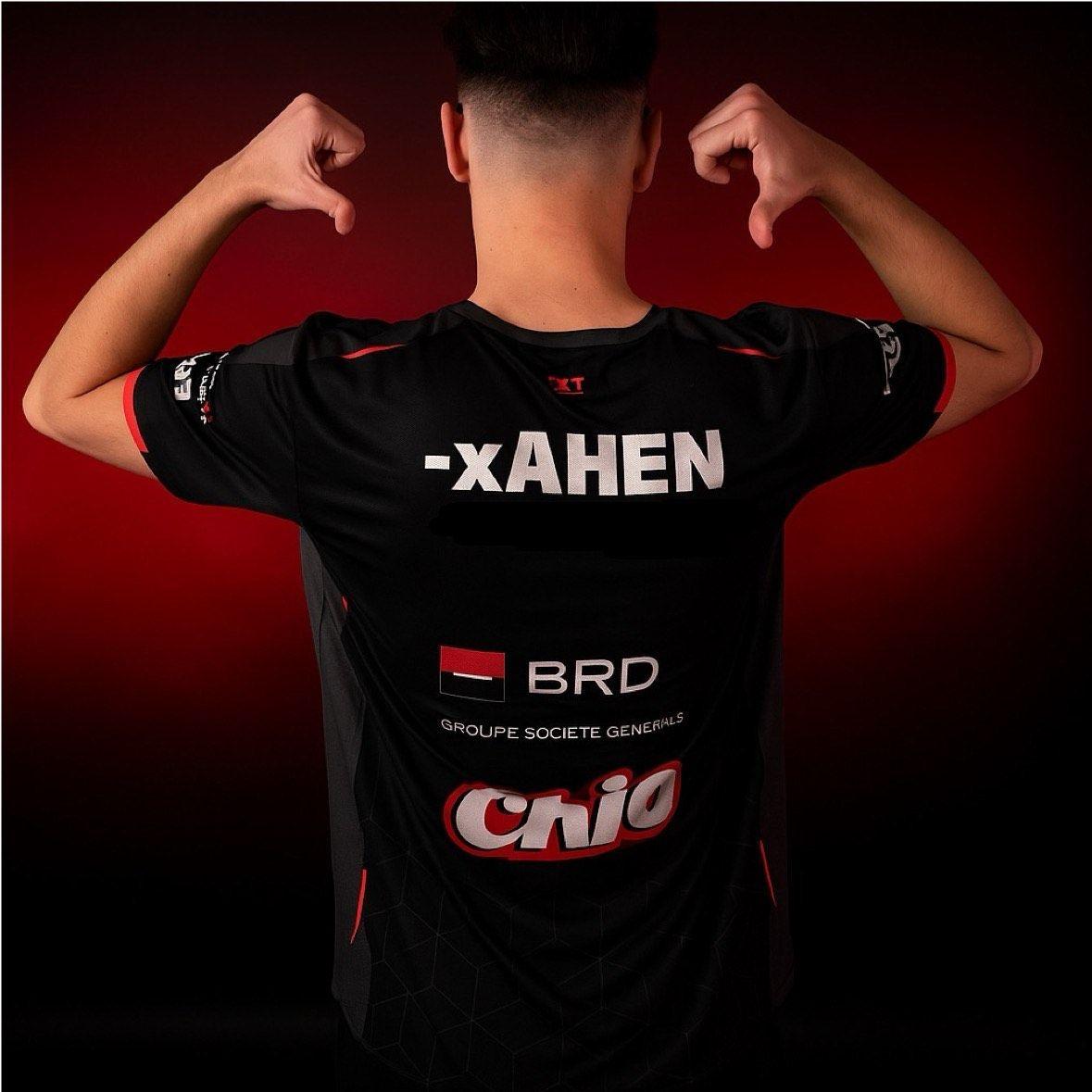 -xAHEN avatar