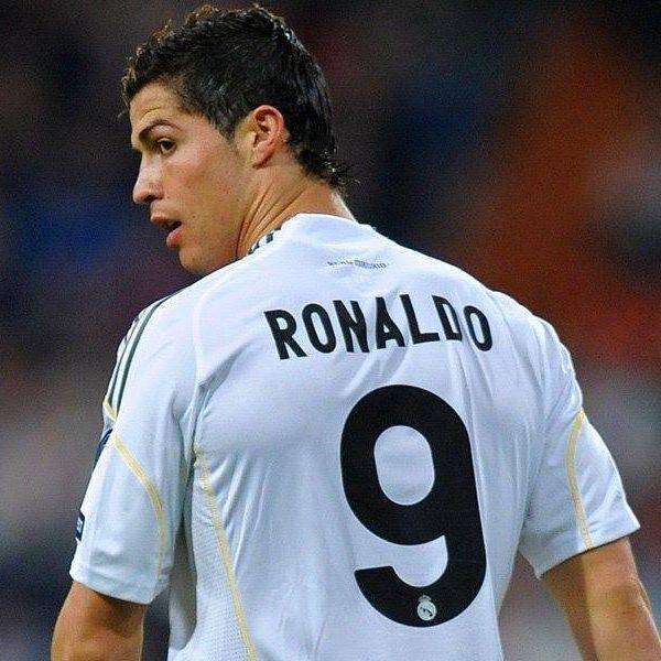 CR9