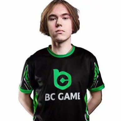 T4YLER09