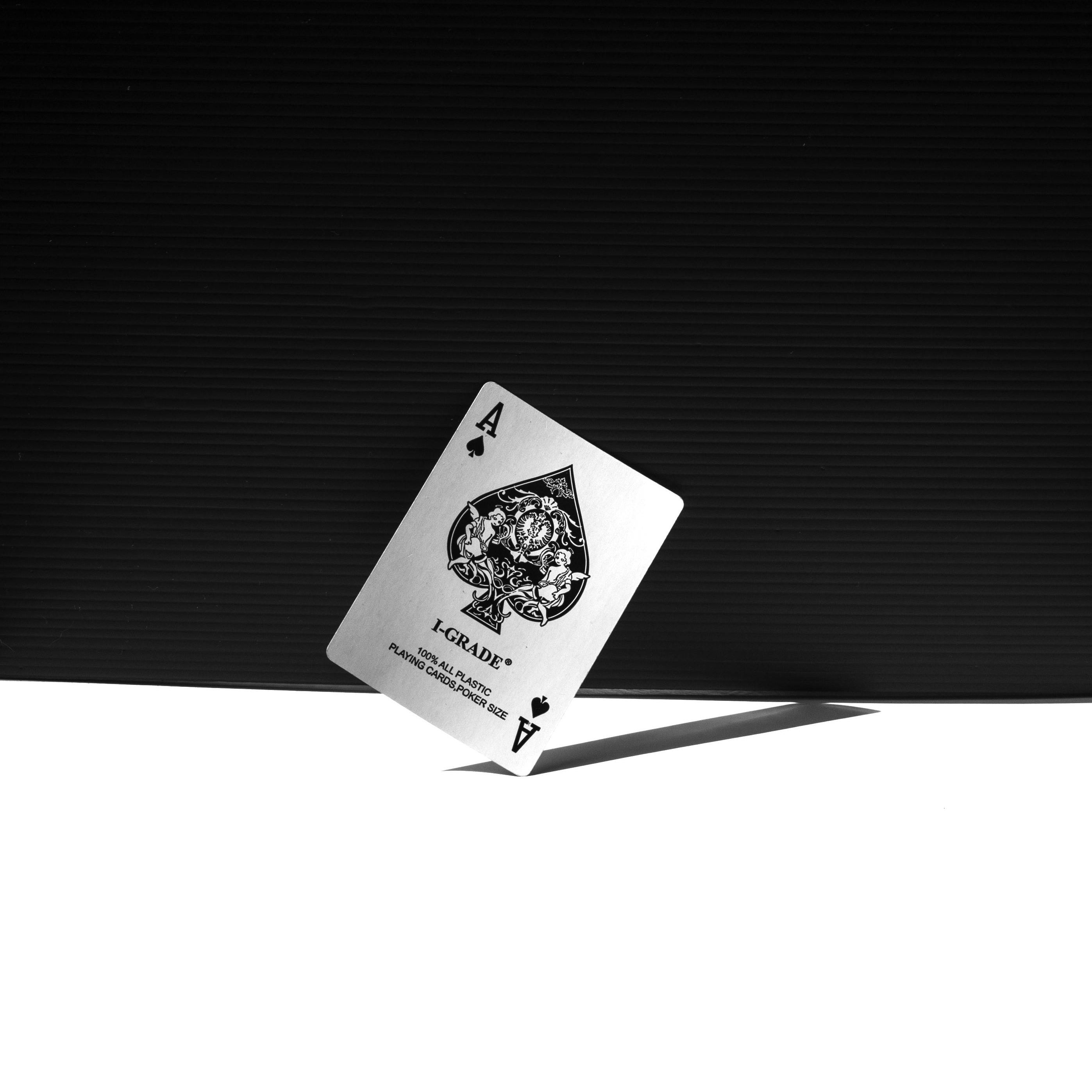 -eMpTy_