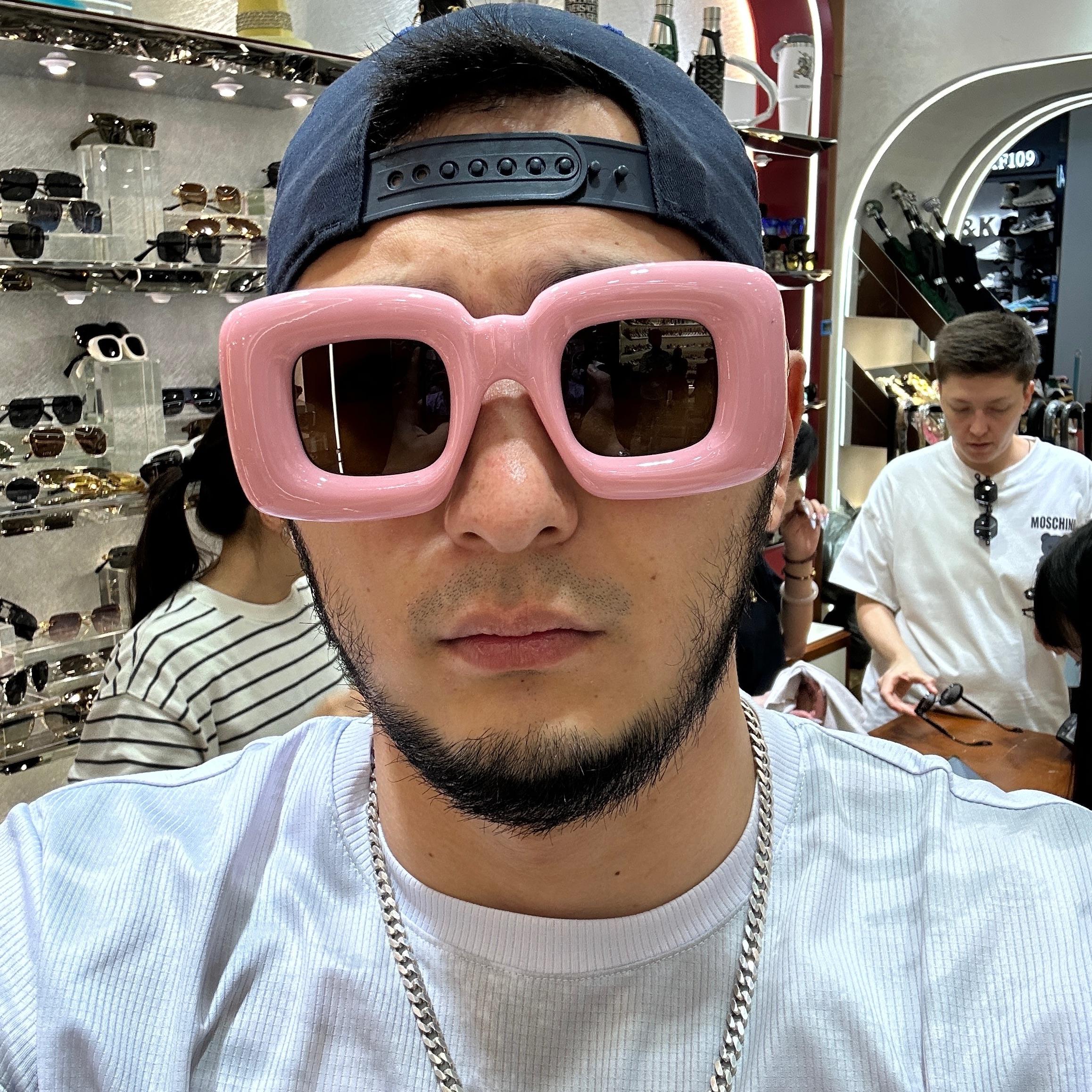 akezhan877 avatar