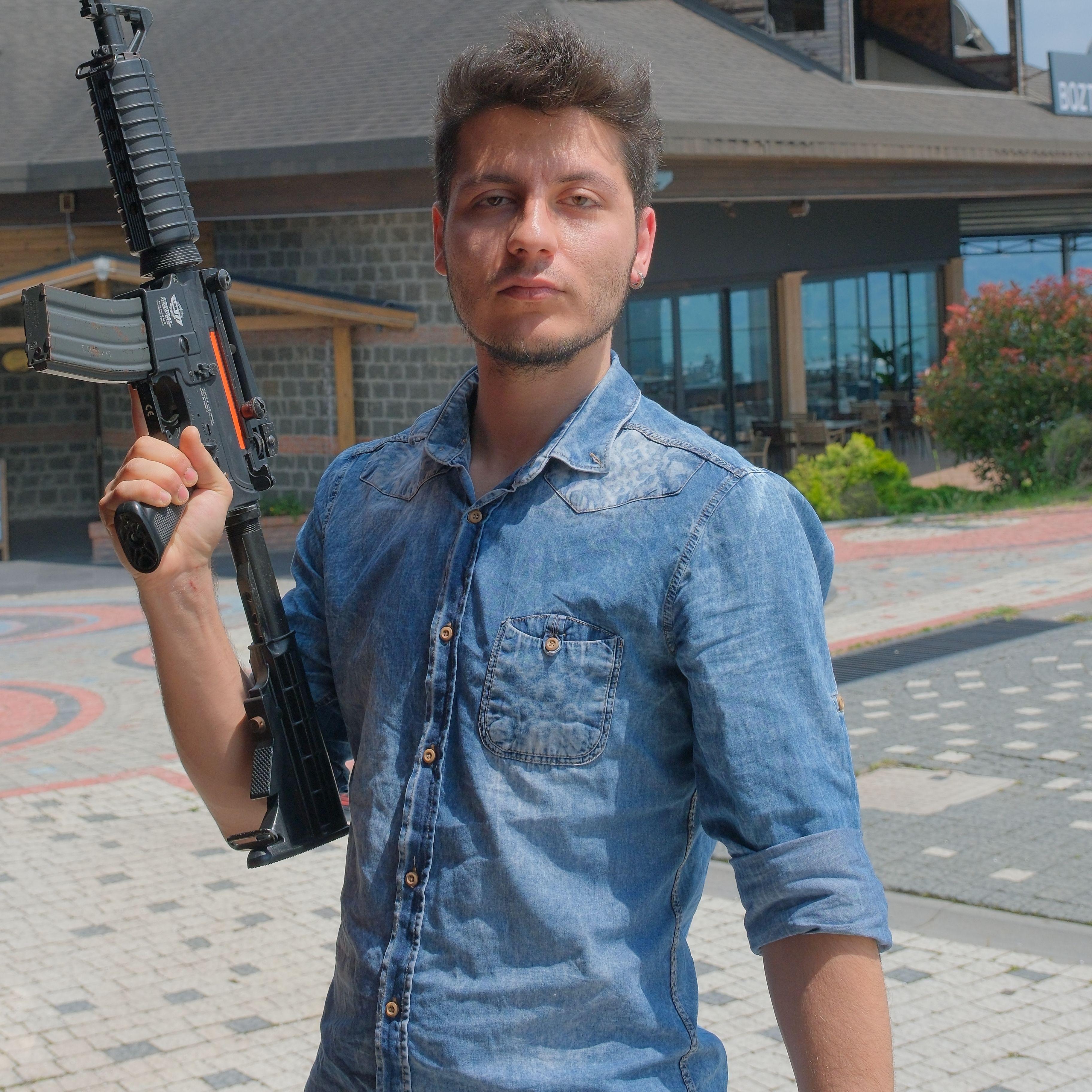 Fur2Ky avatar