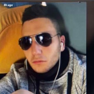 MANOLY10 avatar