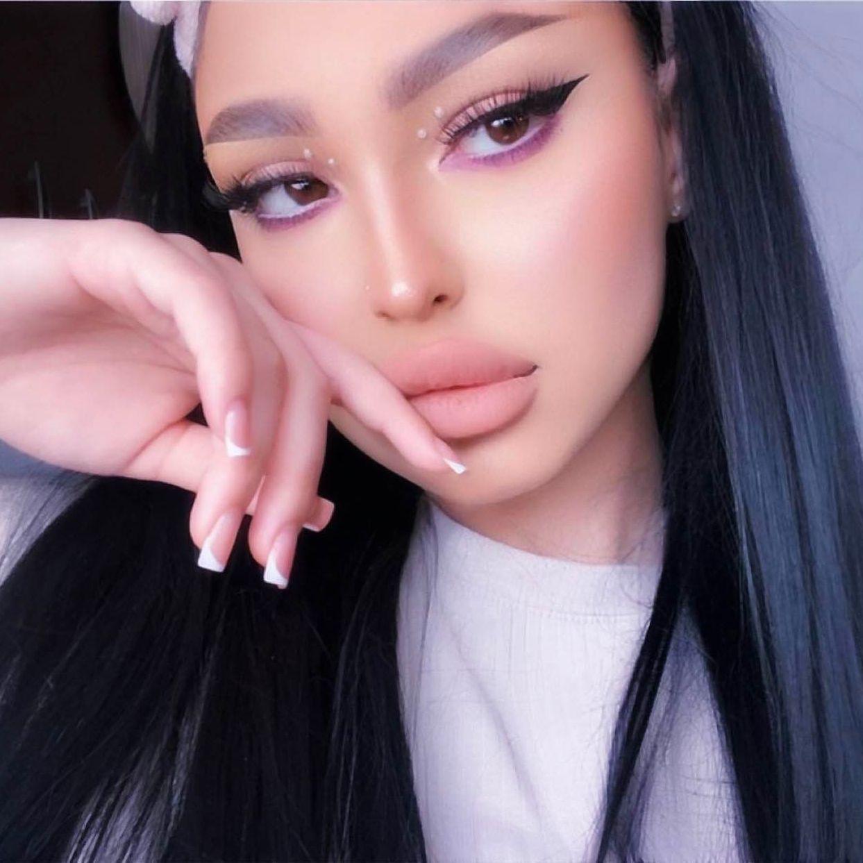 Ella_666 avatar