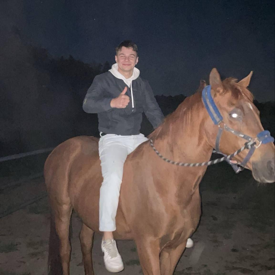 stiweeek avatar