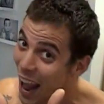 Steve-o1
