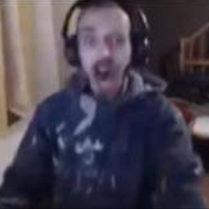 --laki FACEIT avatar