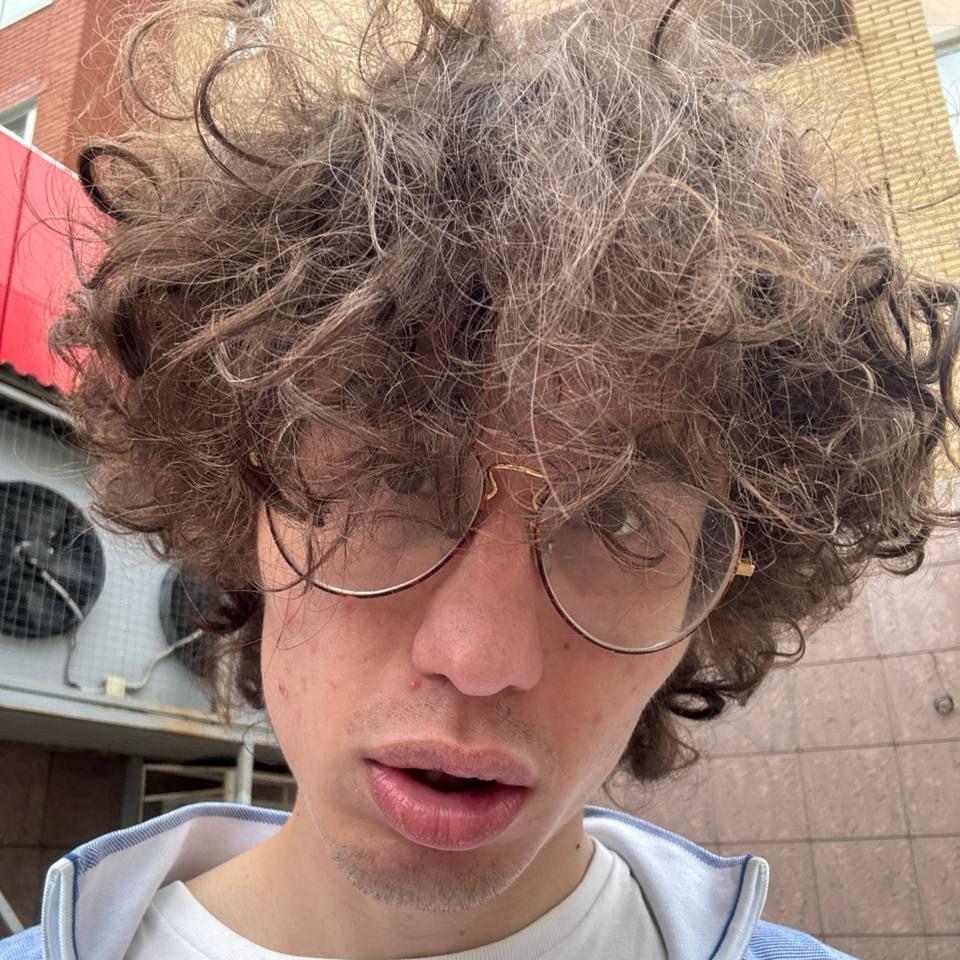 used_plugg avatar