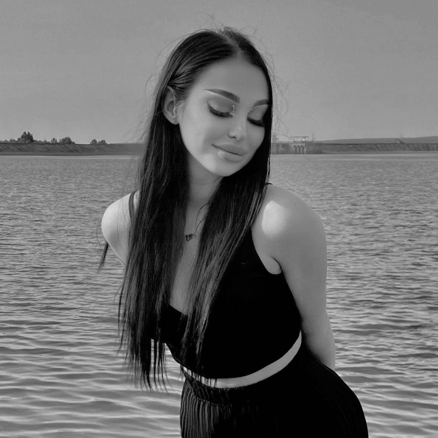 sElla