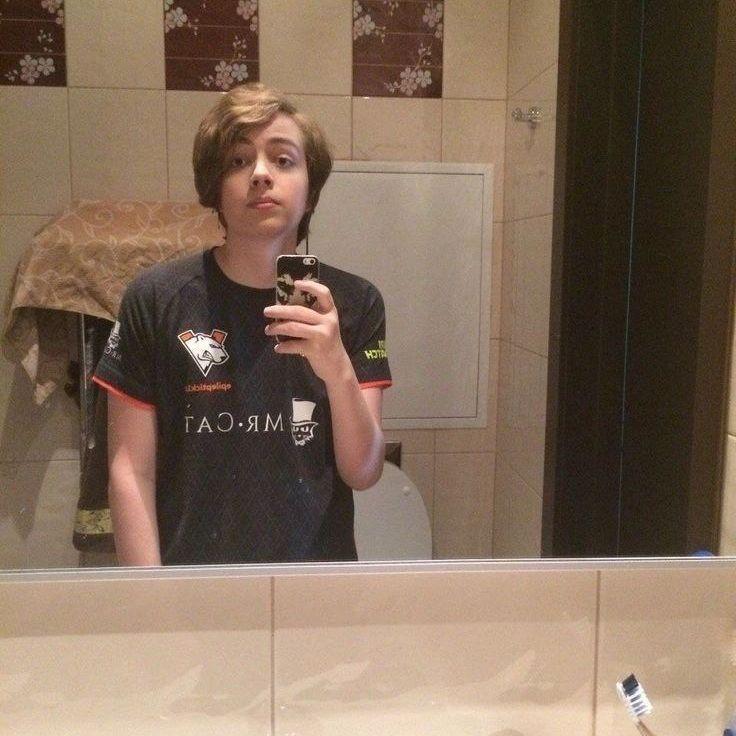 b3s1aw7g4m6r avatar