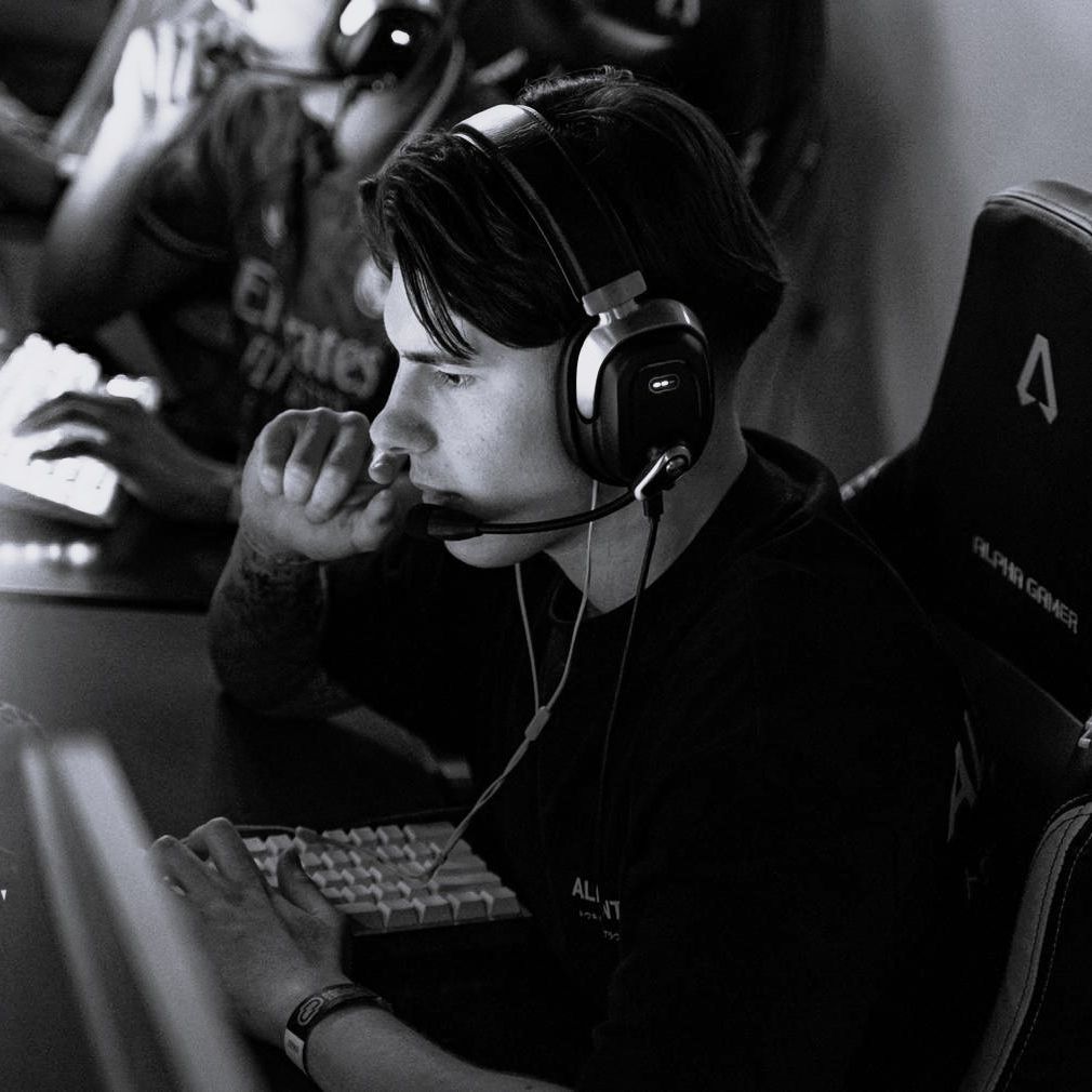 awks FACEIT avatar