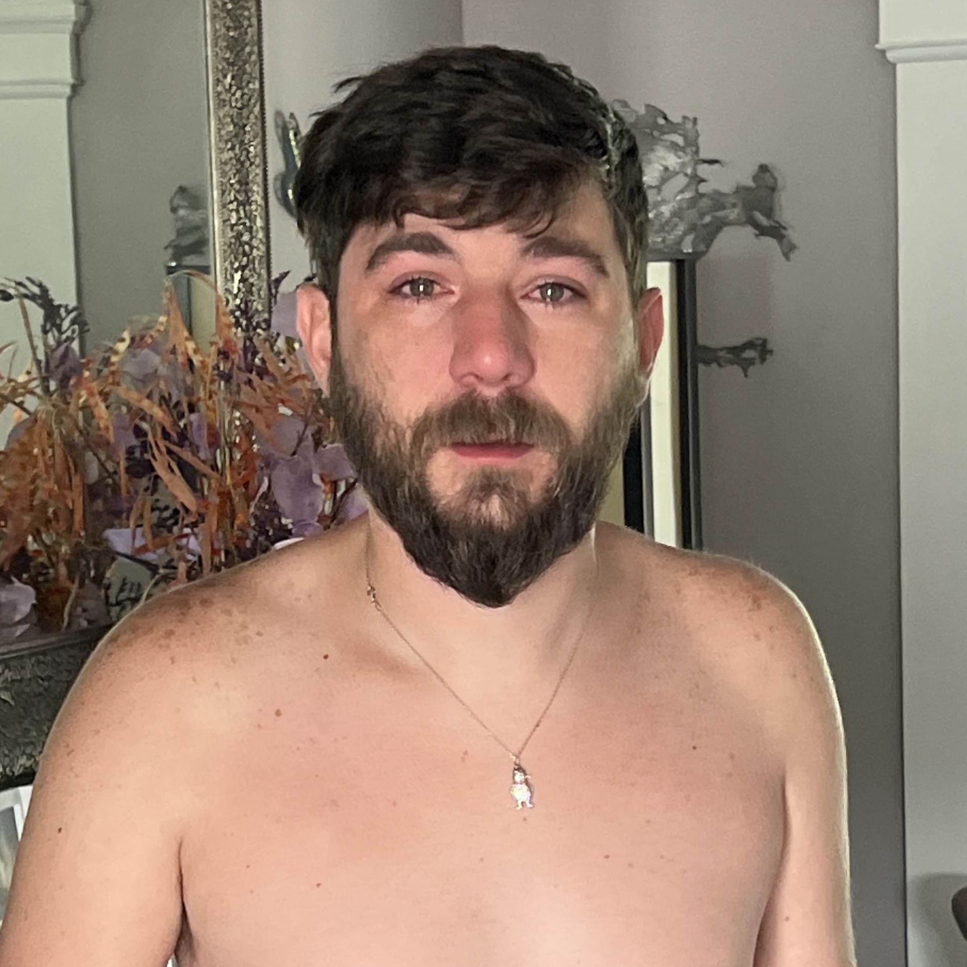 iP33KuSL33P avatar