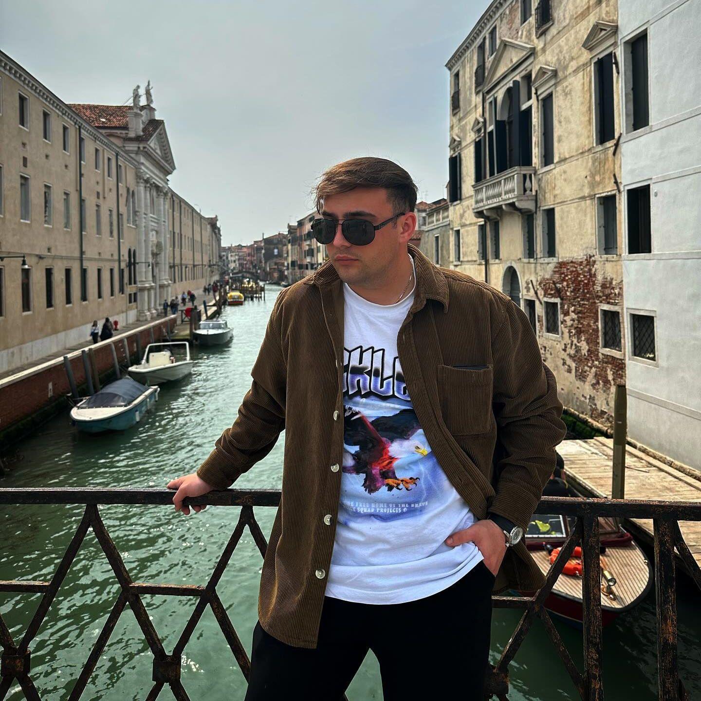Calinake98 avatar