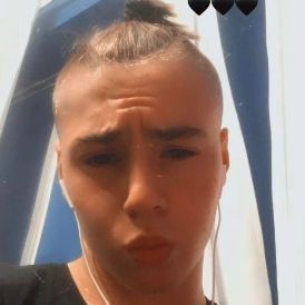 szimi_xyz