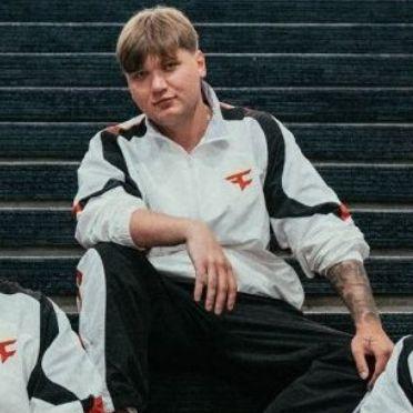s1mple228521 avatar