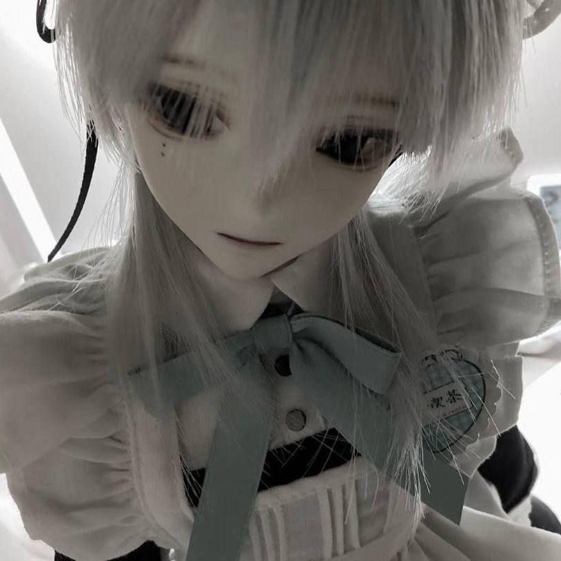 twohollis avatar