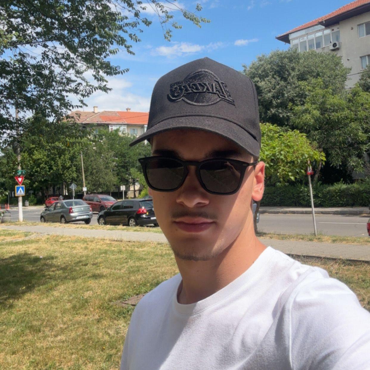 Edy0_0 avatar