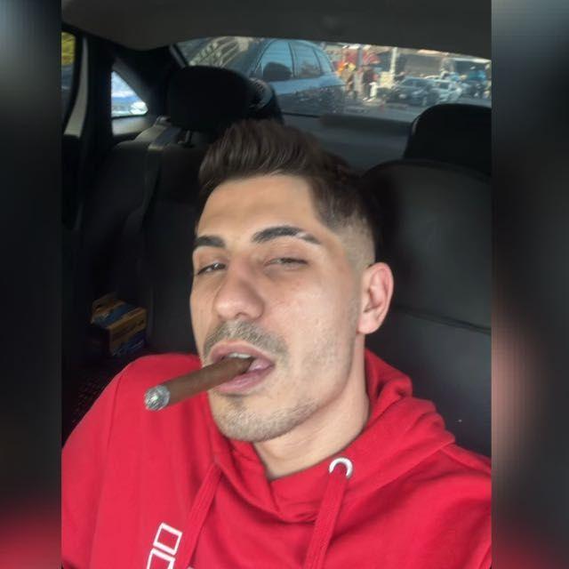 daykoo25 avatar