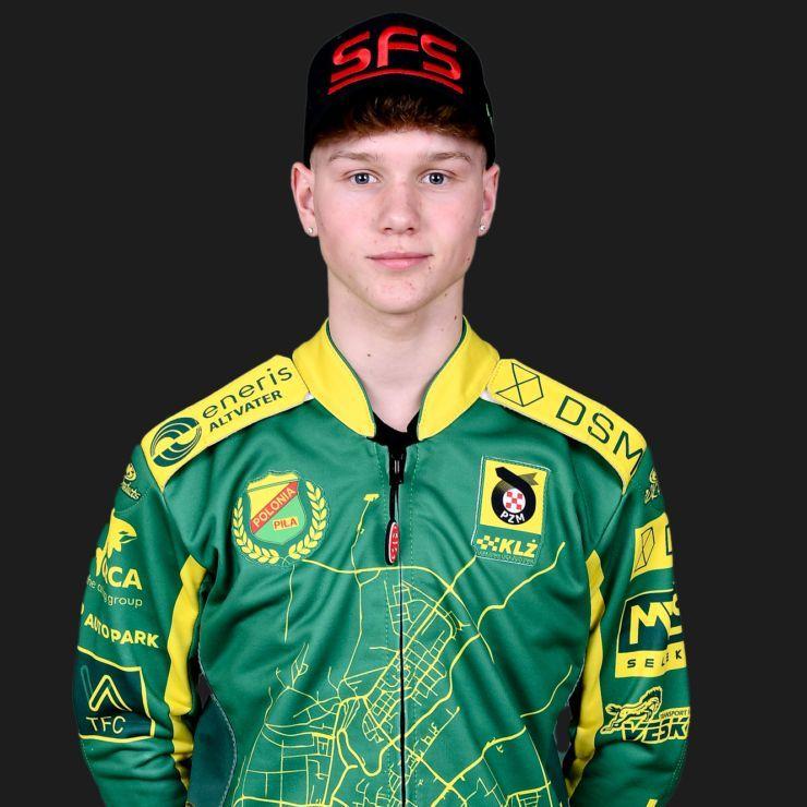 Kuba-__- avatar