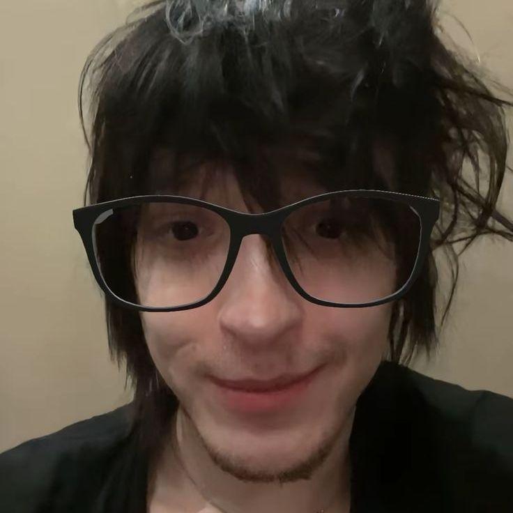 rostyavert avatar