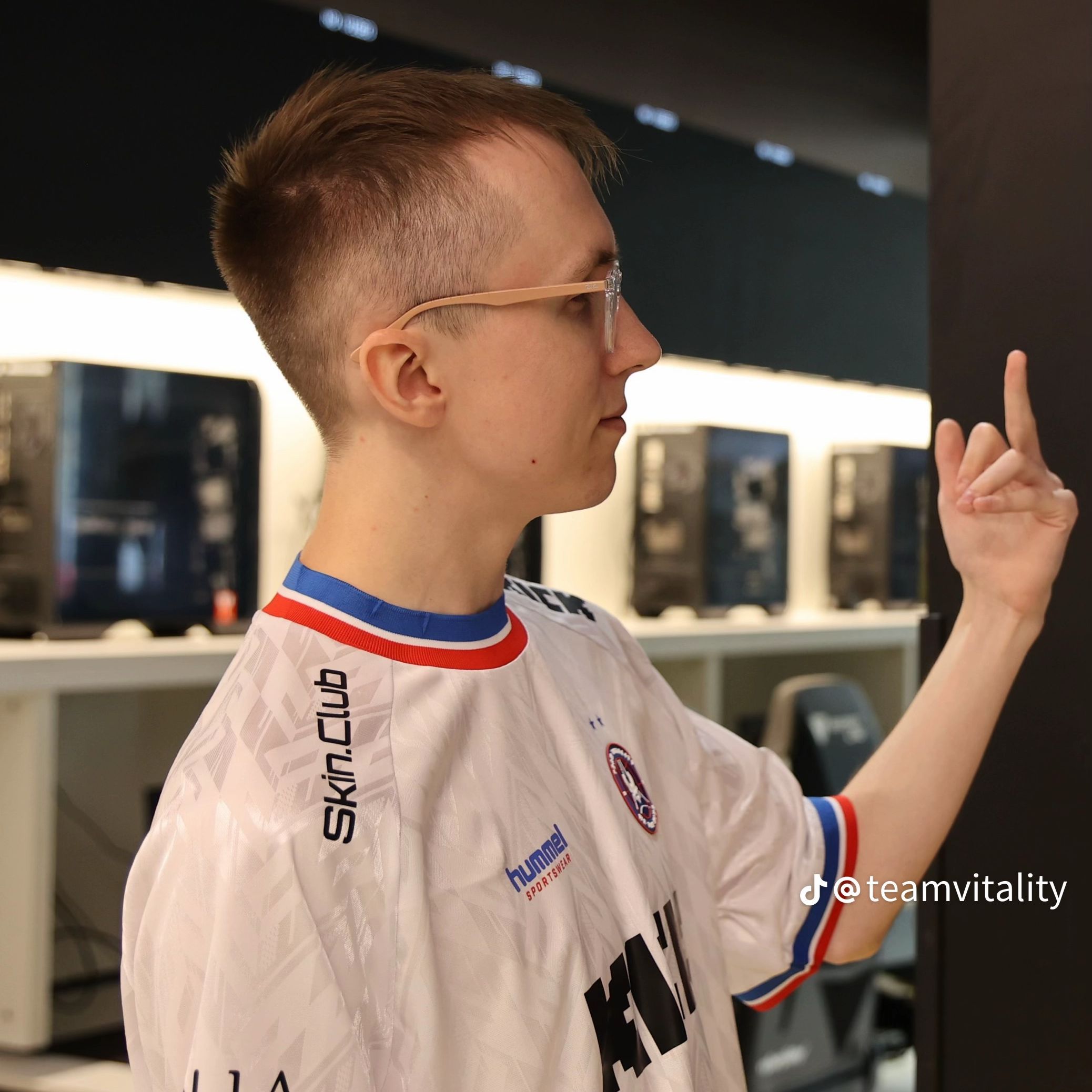 NguyenSenior FACEIT avatar