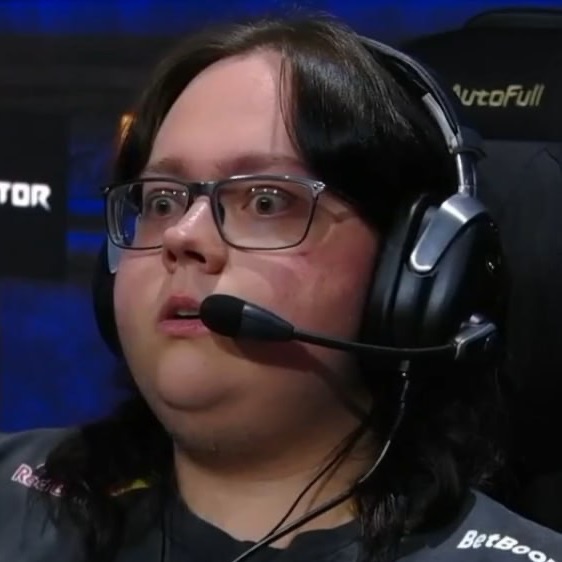eclipse19 FACEIT avatar