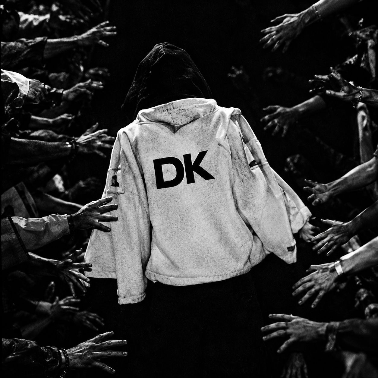 DK775