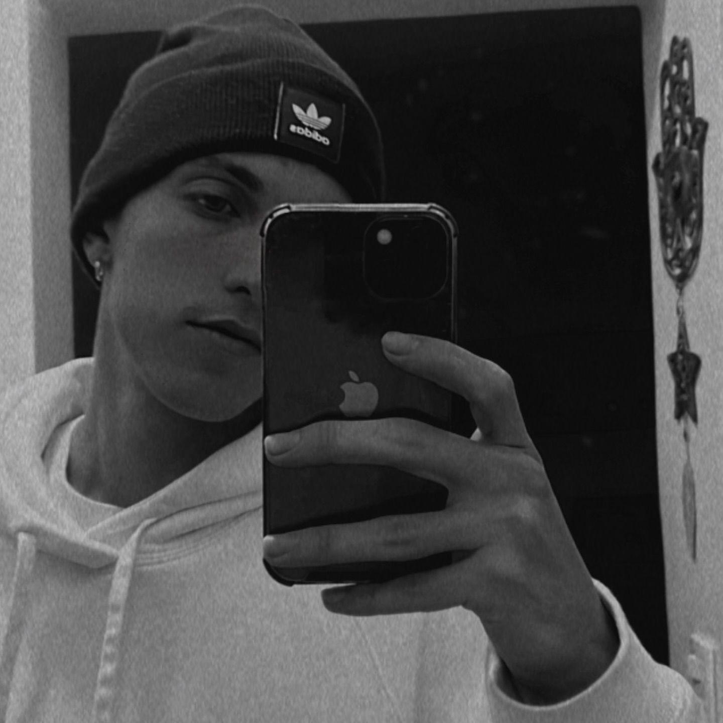 Skini7 avatar