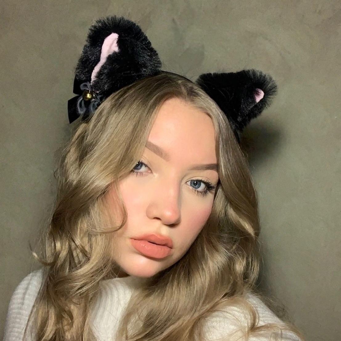 Vishenka23 avatar