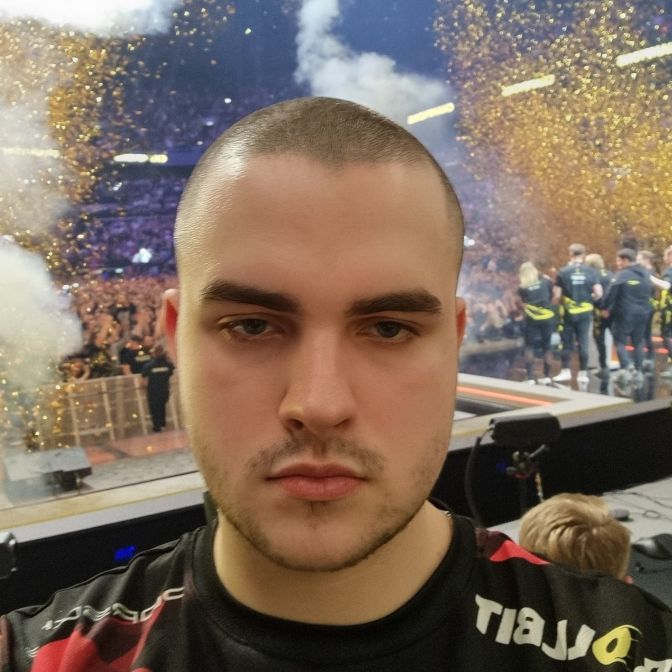 rob1N_ avatar