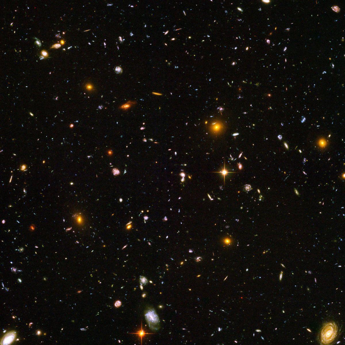 Deep field. Хаббл дип Филд. Скопление галактик Абель 2218. Hubble Ultra Deep field. Космос.