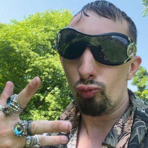 whosdaddy7 avatar