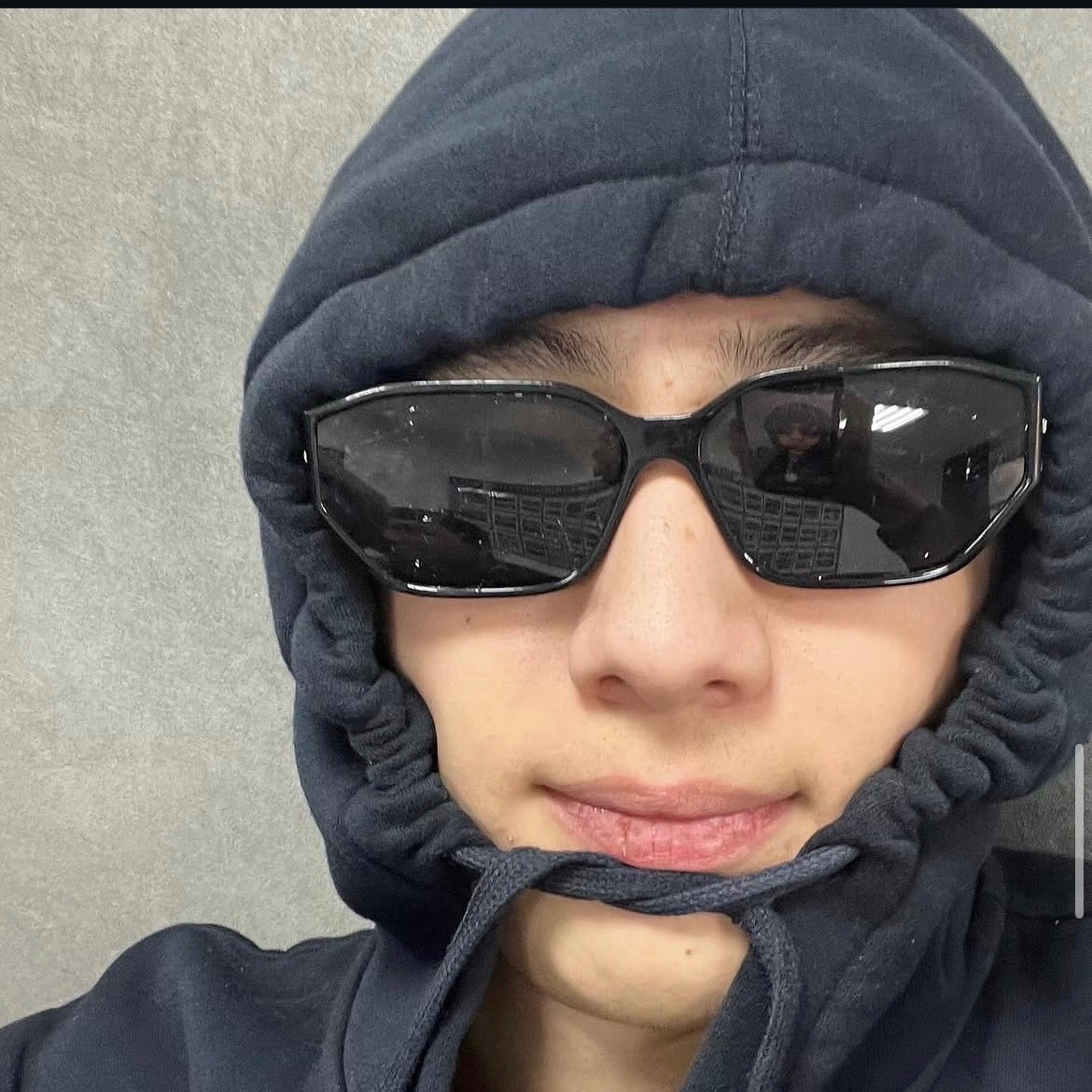 AZAPEEK667