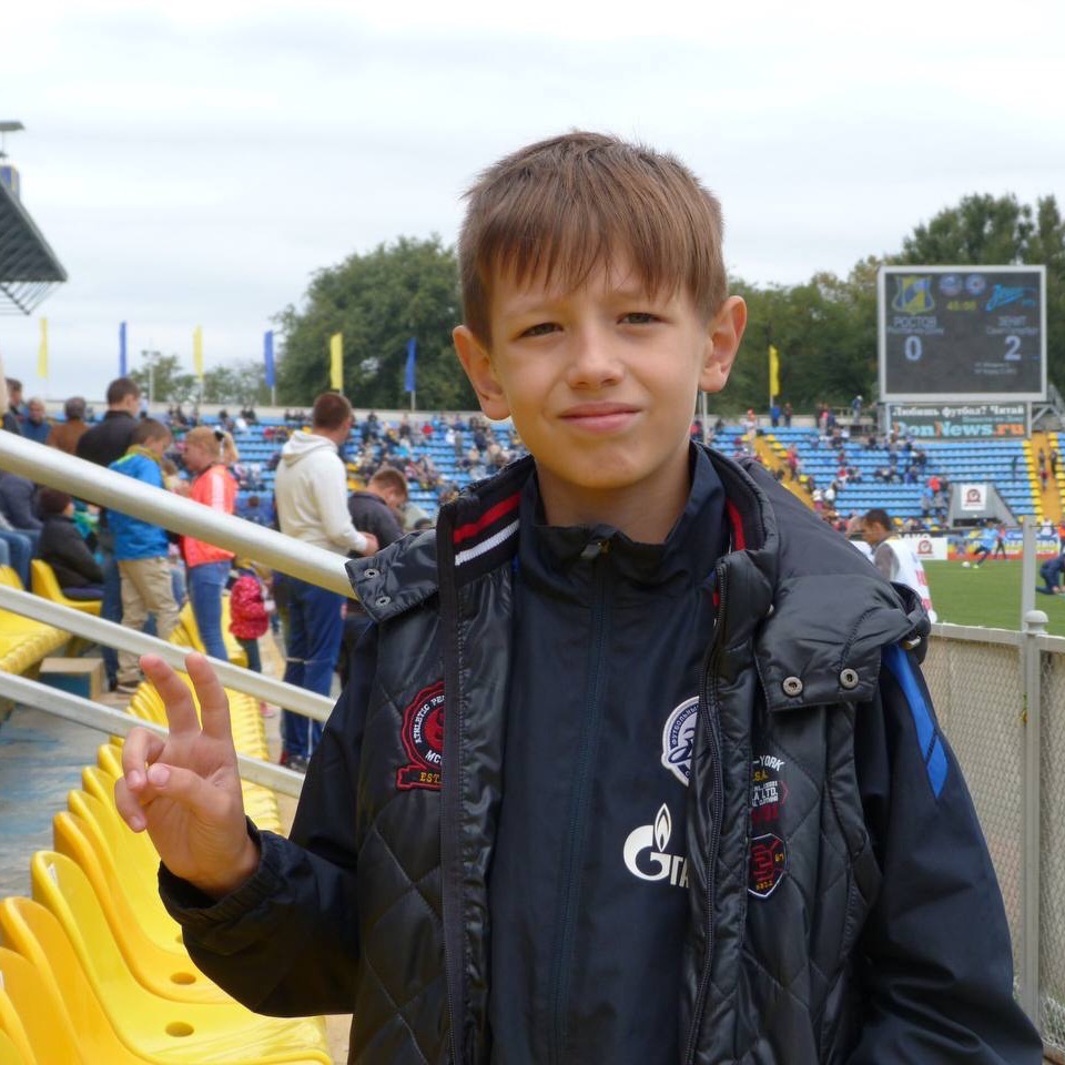 Junior_77