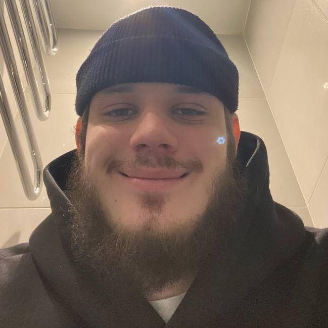 KoMarik24 avatar