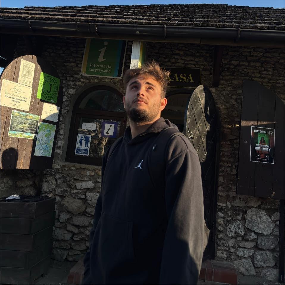 L4neK avatar