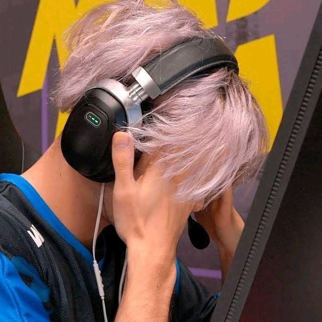 iwannadiee0 FACEIT avatar