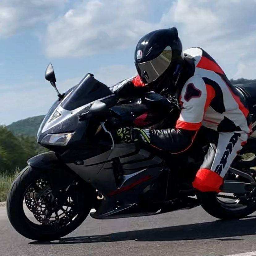 RitzkyMoto avatar