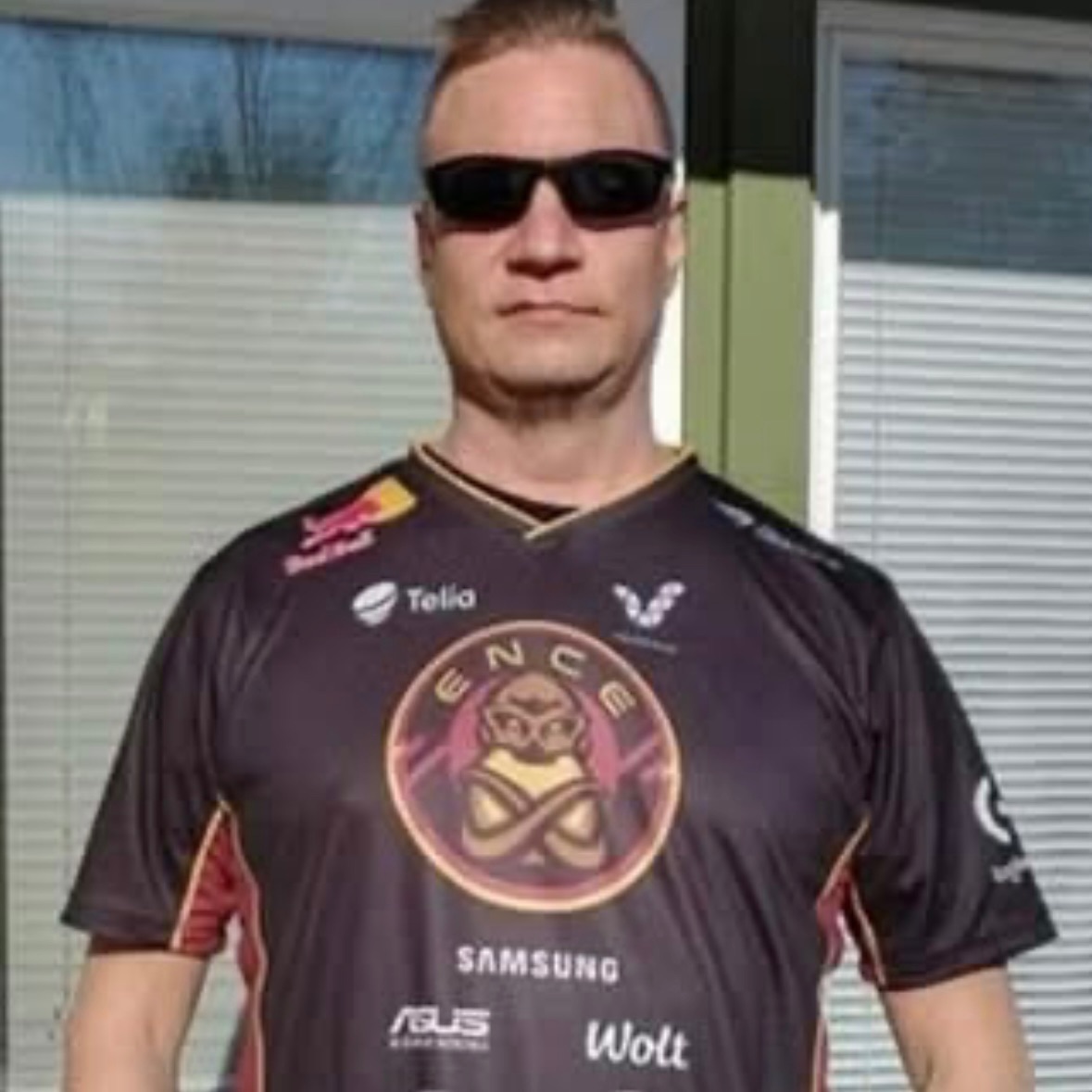 N1Ho