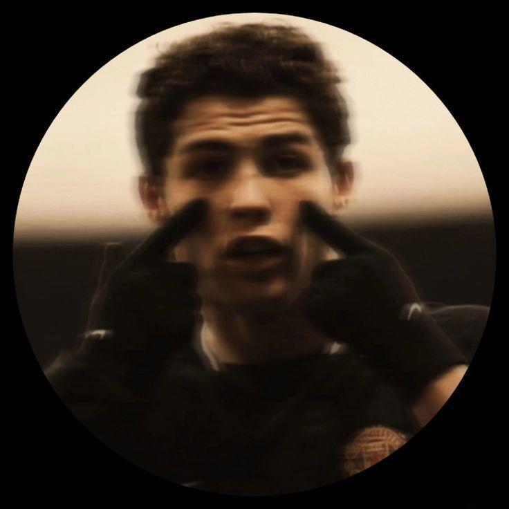 seleN343 avatar