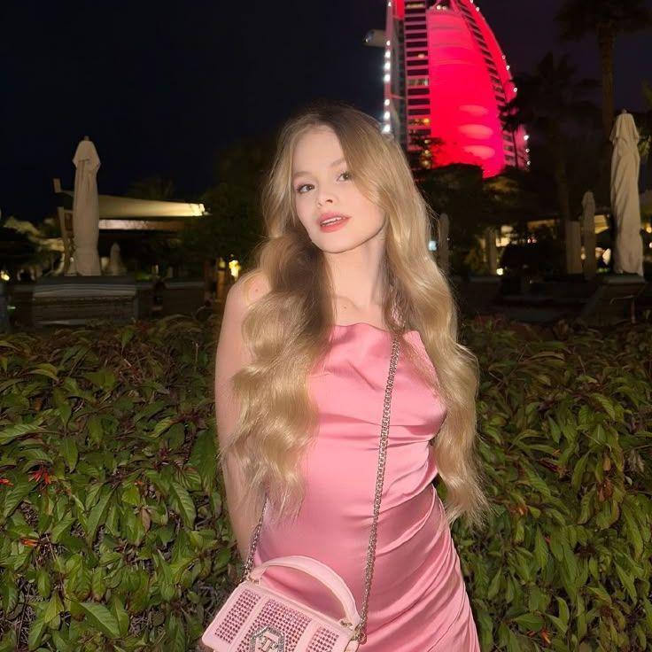 M1LANA_STAR