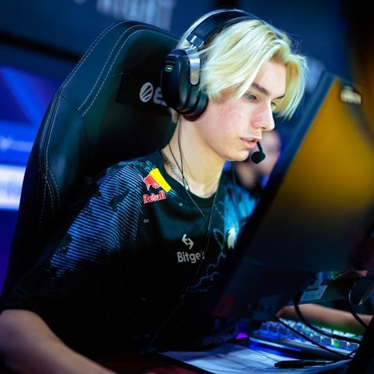 team_R3dIZZZZ