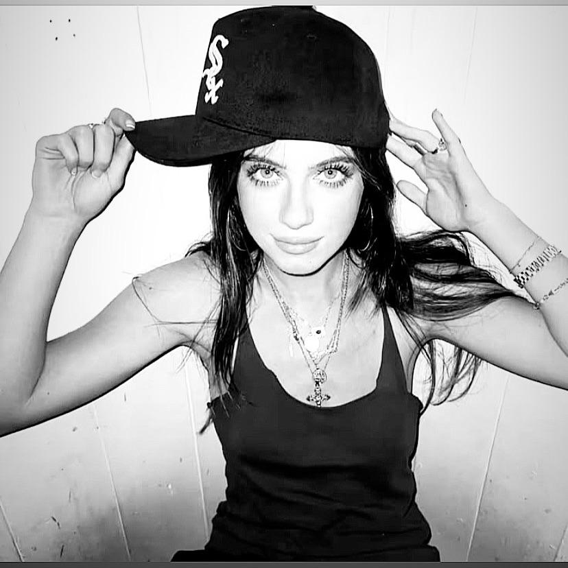 mimikaelo avatar