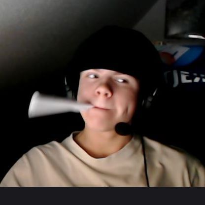 Luzjepo FACEIT avatar