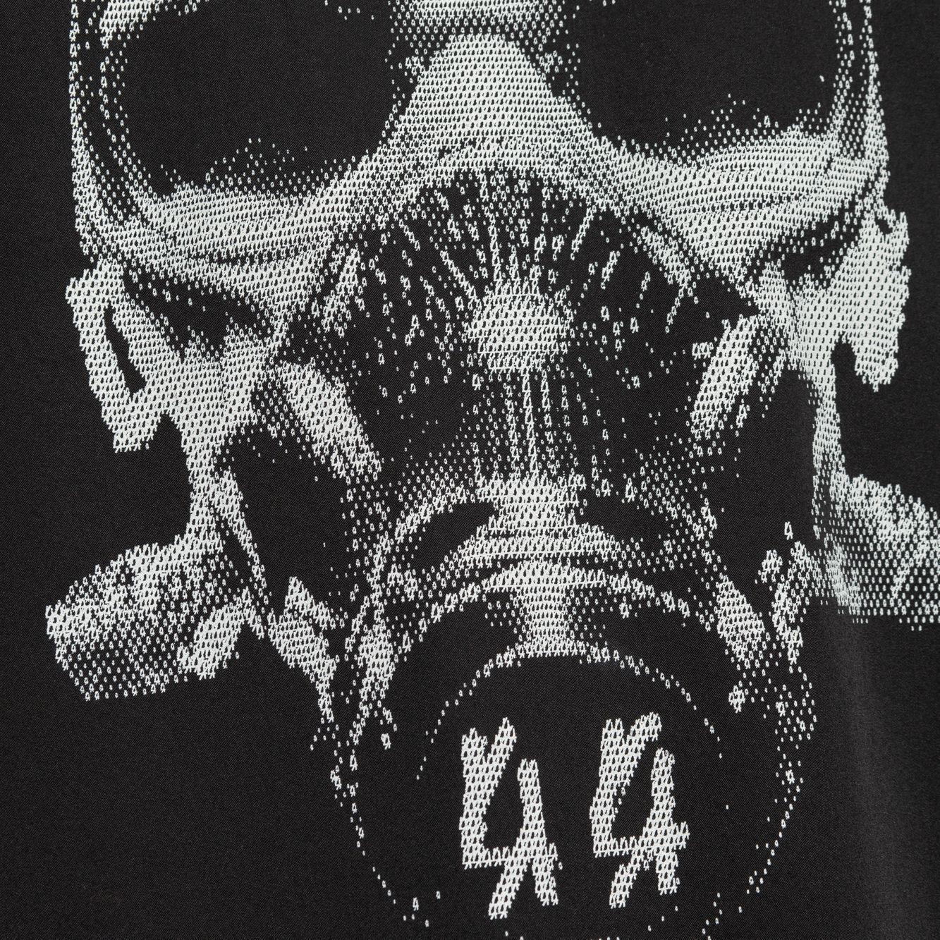44label
