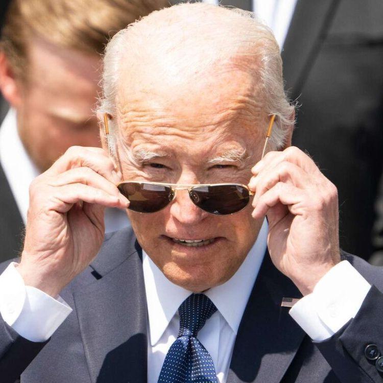BIDENPEEK avatar