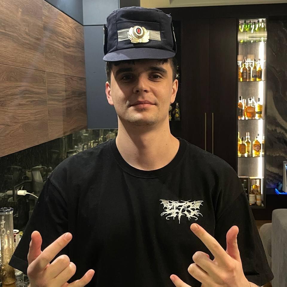 JohnGaz0n avatar