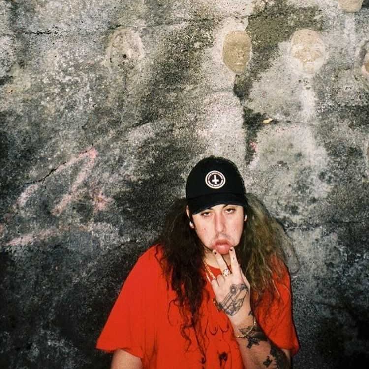 Anti-Icon